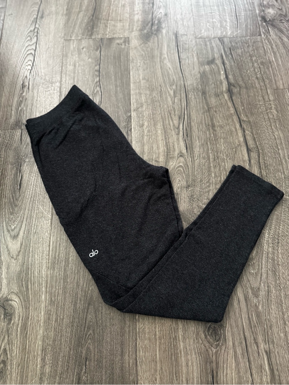 ALO women charcoal gray pants Leggings ribbed soft M/L